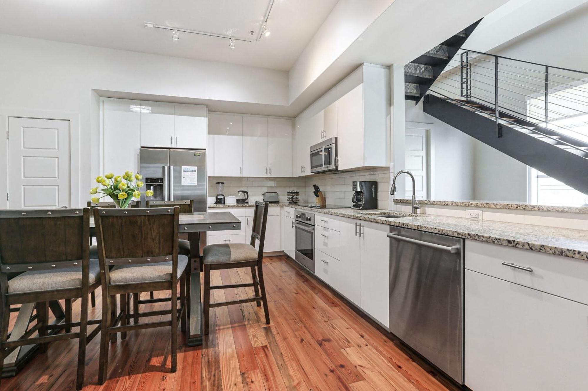 Upscale Condos And Penthouses Close To Canal And Bourbon St Νέα Ορλεάνη Εξωτερικό φωτογραφία